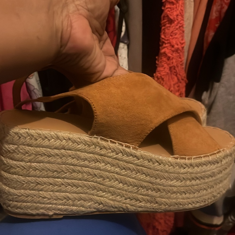 Shu Shop suede wedge with straps-8.5 - Picture 3 of 5